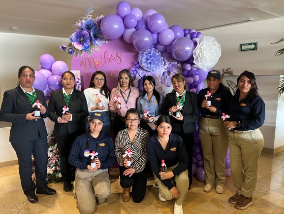 Imagen de Más cerca, más comprometidos