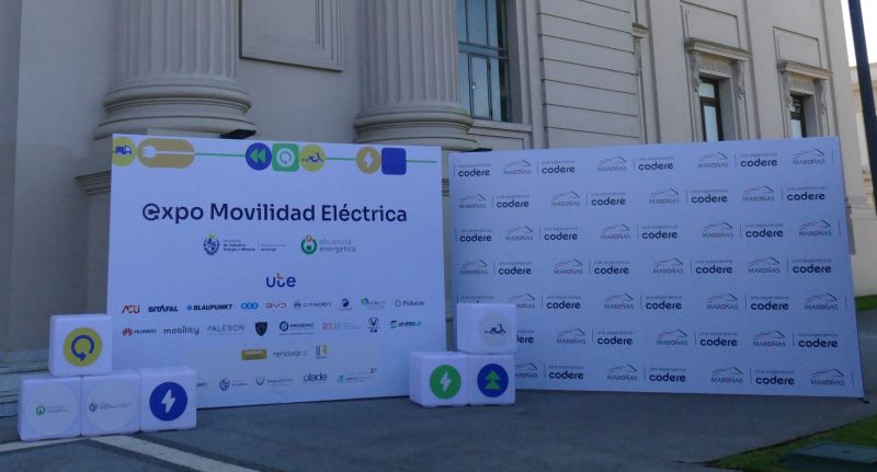 Imagen de Más cerca, más comprometidos
